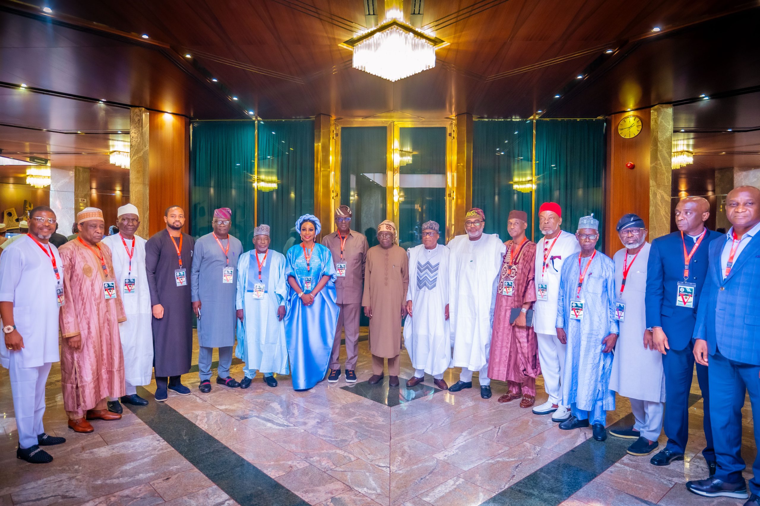 President Bola Ahmed Tinubu received in audience, Abubakar E. Momoh, Minister of Regional Development, in company of Chief Executives of Regional Development Commissions, in the State House.